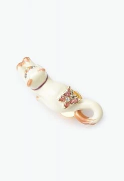 Vendome Cat Brooch White ACCESSORIES