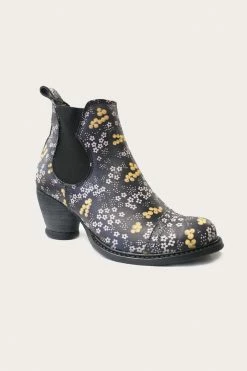 Fall / Winter '21 Anna Sui X John Fluevog Ditsy Blooms Chelsea Boot In Black