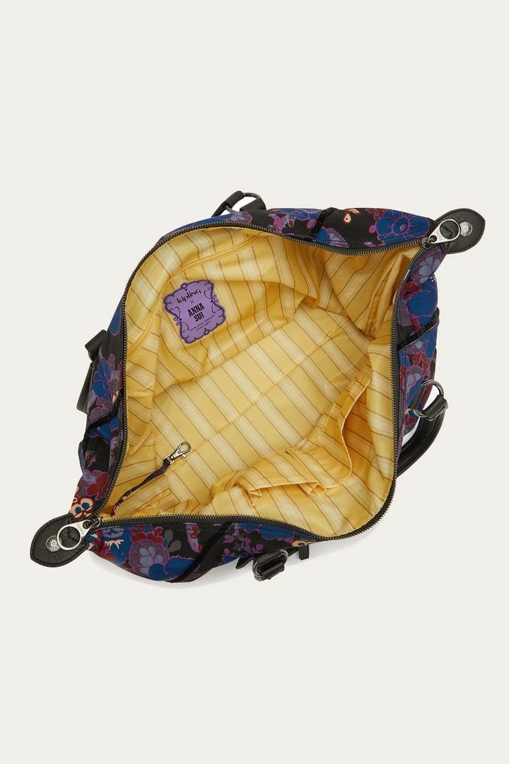 Anna Sui X Kipling Hollyhoc Tote Bag Fall / Winter '21 4 Anna Sui X Kipling Hollyhoc Tote Bag Fall / Winter '21