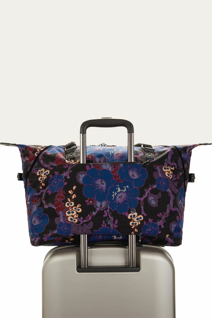 Anna Sui X Kipling Hollyhoc Tote Bag Fall / Winter '21 7 Anna Sui X Kipling Hollyhoc Tote Bag Fall / Winter '21