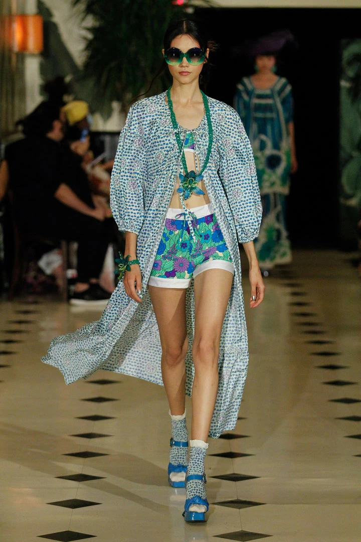 Anna Sui Spring '22 Beckoning Blossoms Surf Shorts 5 Anna Sui Spring '22 Beckoning Blossoms Surf Shorts