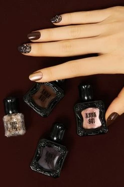 Albion BEAUTY New: Nail Polish