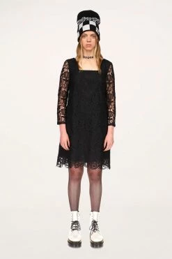 Anna Sui Resort '22 Garden Lace Madonna Dress Black