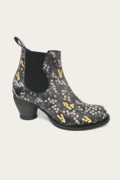 Fall / Winter '21 Anna Sui X John Fluevog Ditsy Blooms Chelsea Boot In Black