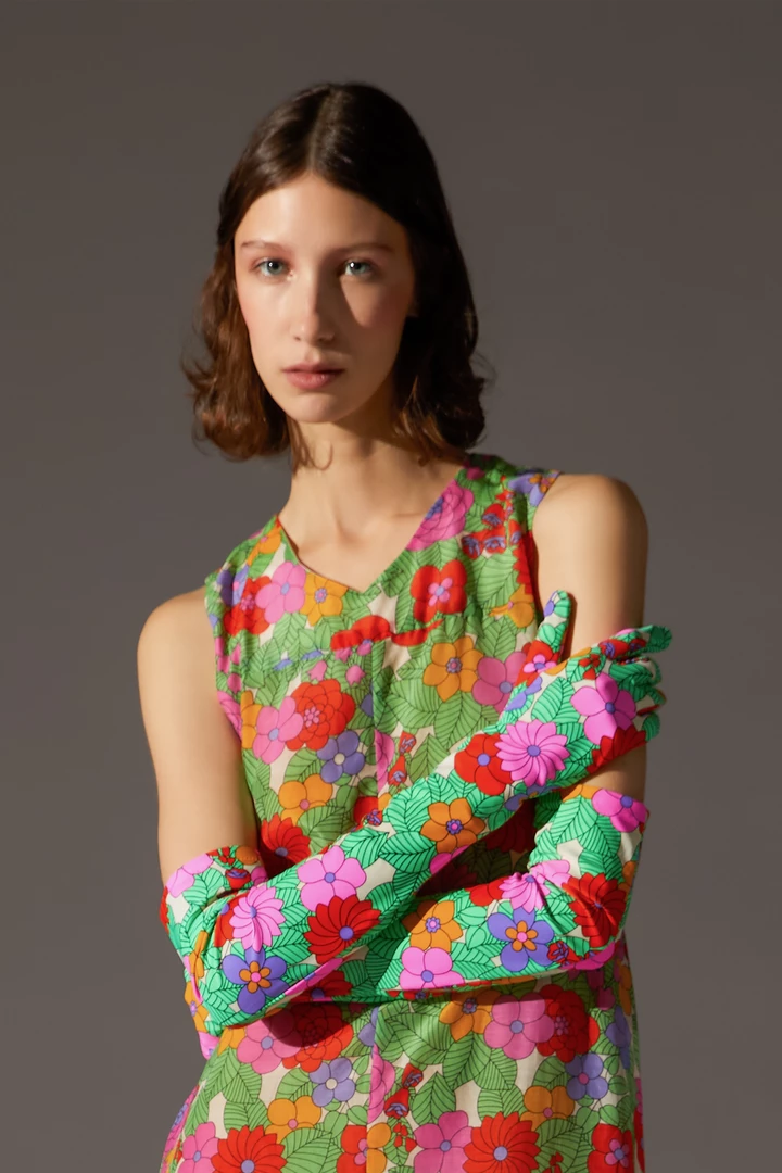 Anna Sui Beckoning Blossoms Gloves <br> Marigold 4 Anna Sui Beckoning Blossoms Gloves Marigold