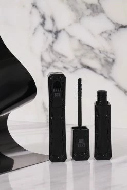Albion BEAUTY New: Anna Sui Volume Mascara