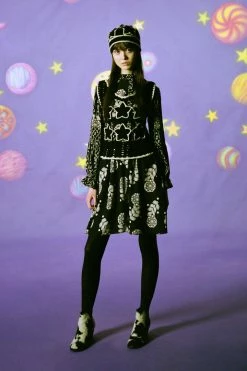 Anna Sui Hand Crochet Star Hat Black